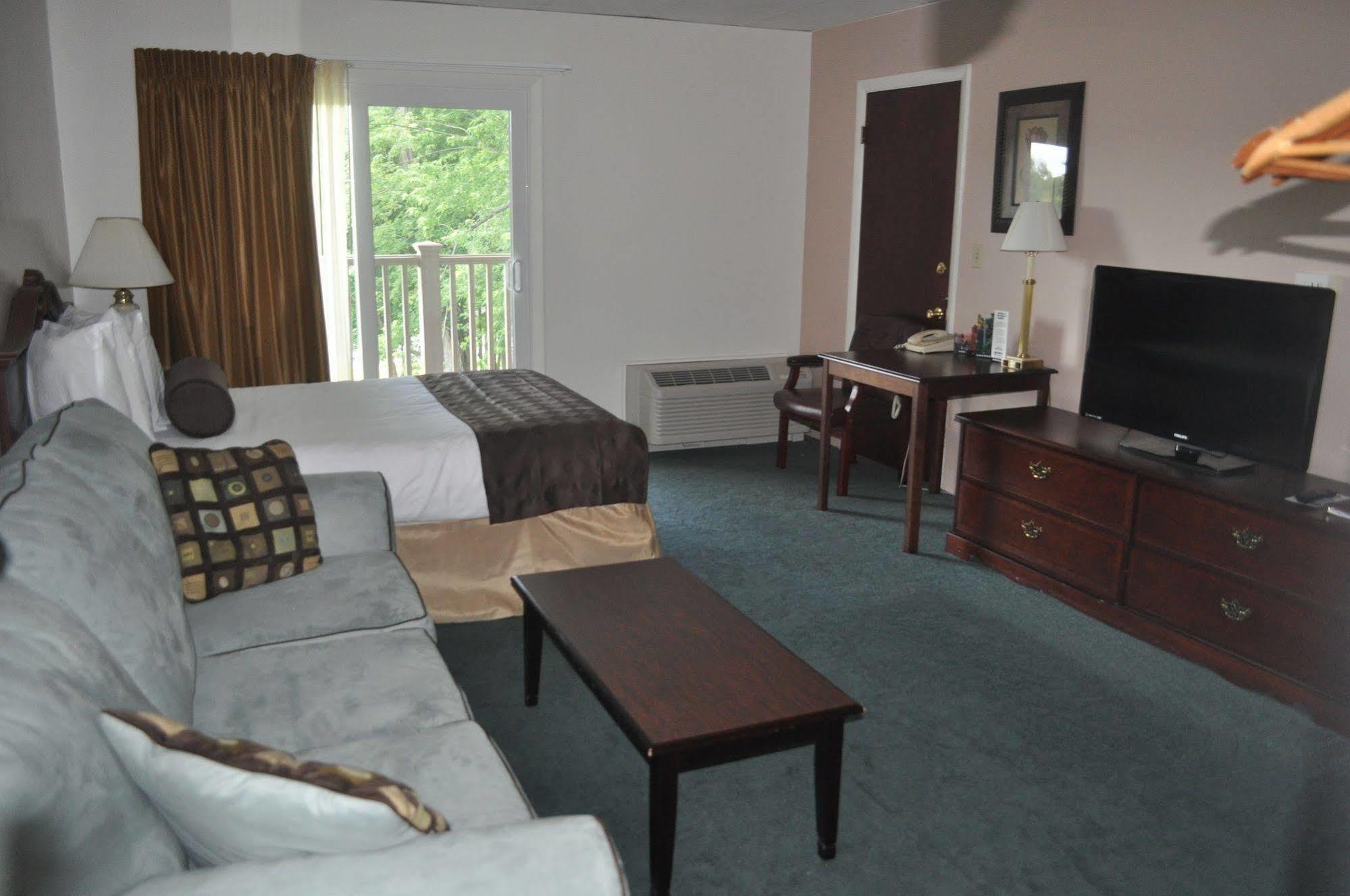 University Inn Academic Suites Orono Exteriér fotografie